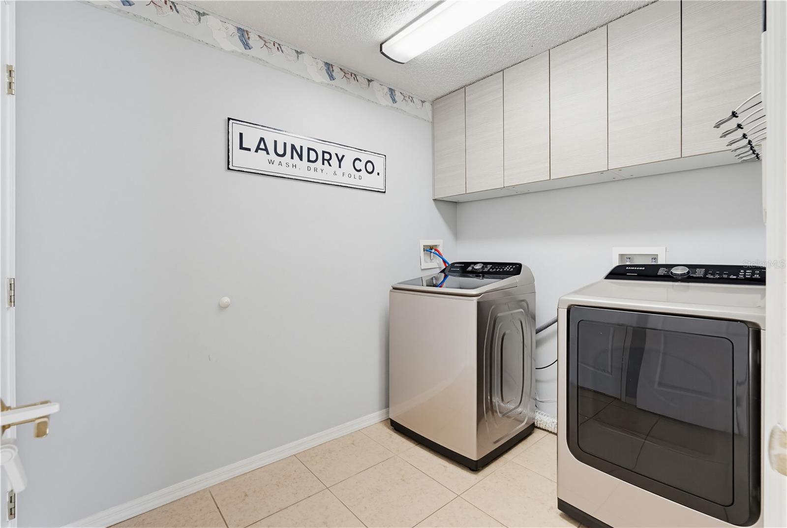 10236 CHARLESTON CORNER RD, TAMPA, FL, 33635
