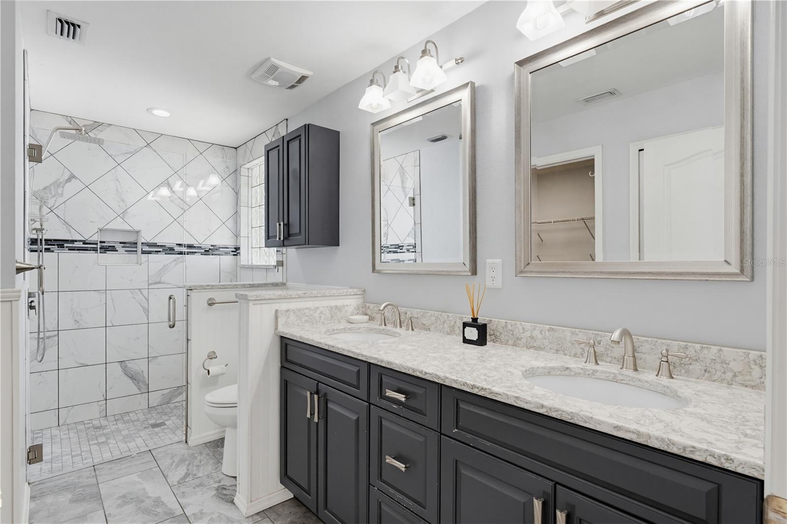 10236 CHARLESTON CORNER RD, TAMPA, FL, 33635