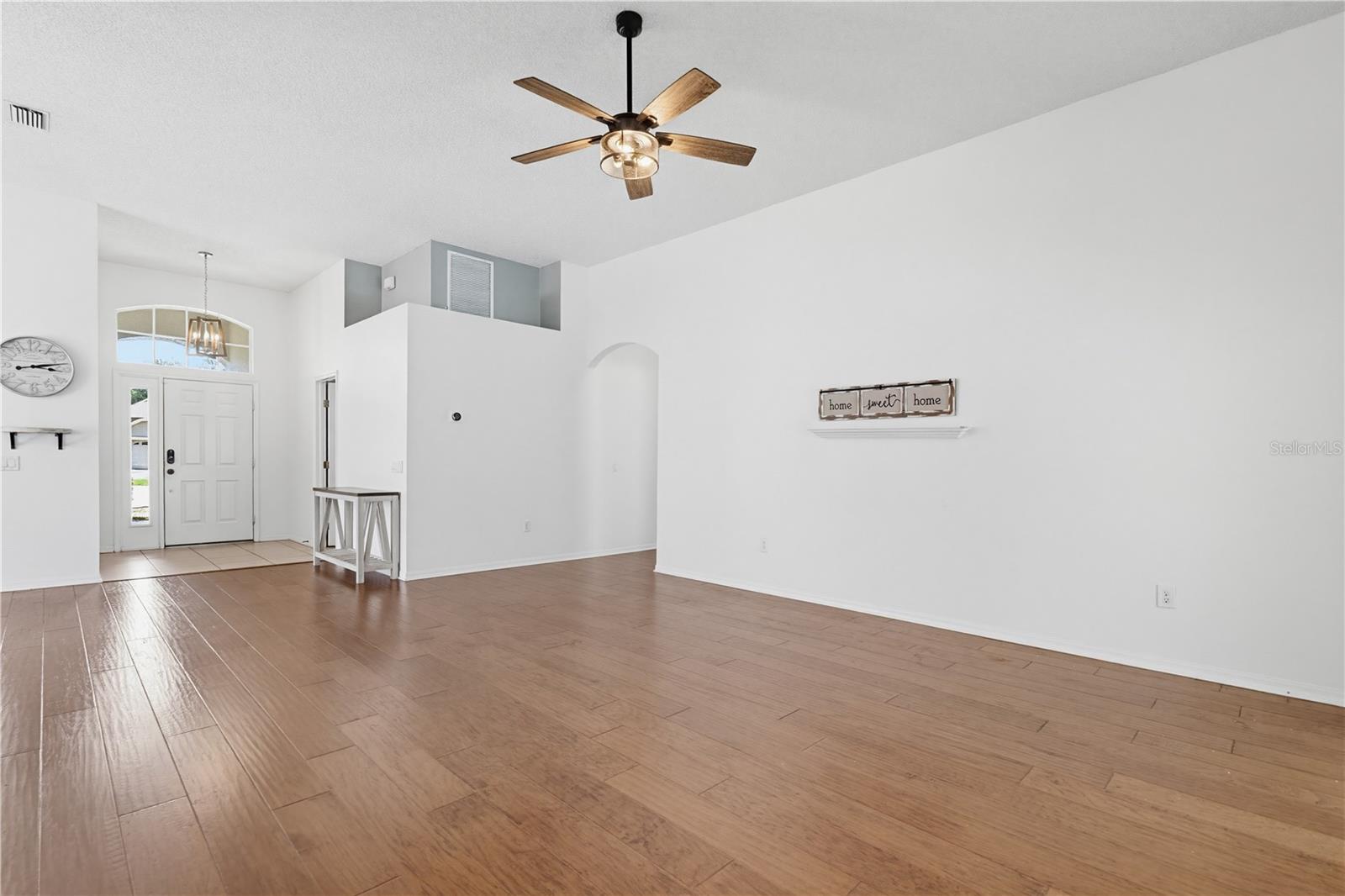 10236 CHARLESTON CORNER RD, TAMPA, FL, 33635