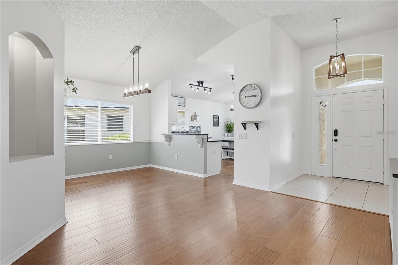10236 CHARLESTON CORNER RD, TAMPA, FL, 33635