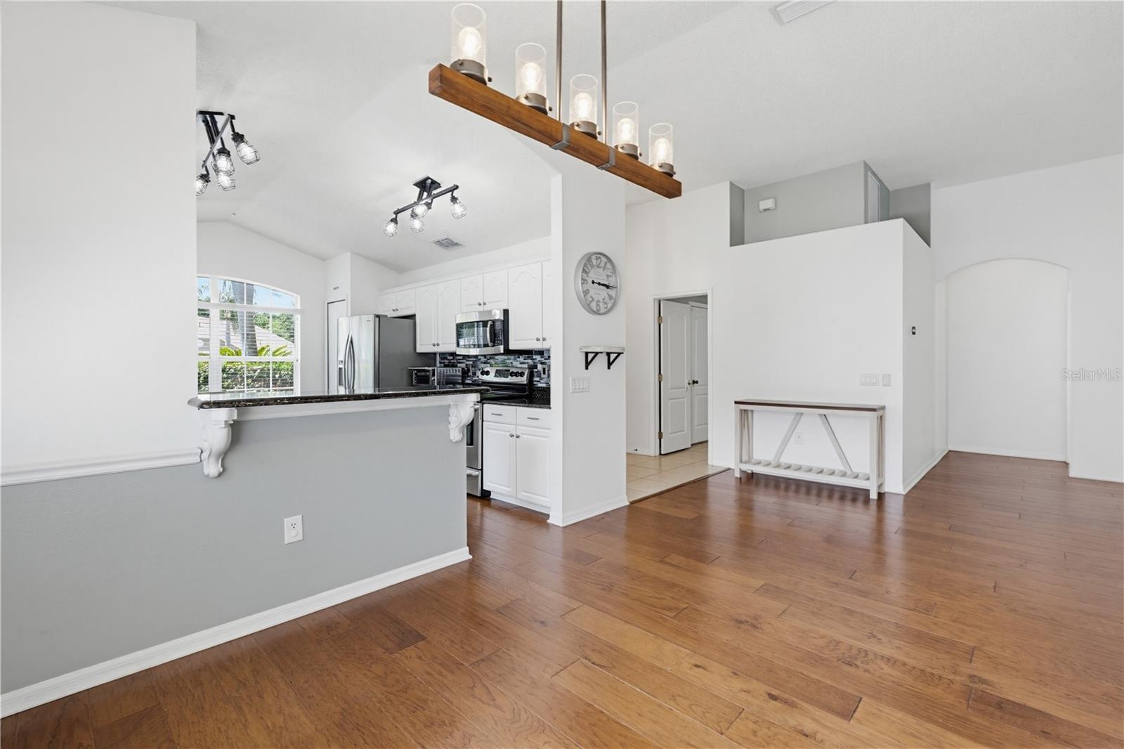 10236 CHARLESTON CORNER RD, TAMPA, FL, 33635
