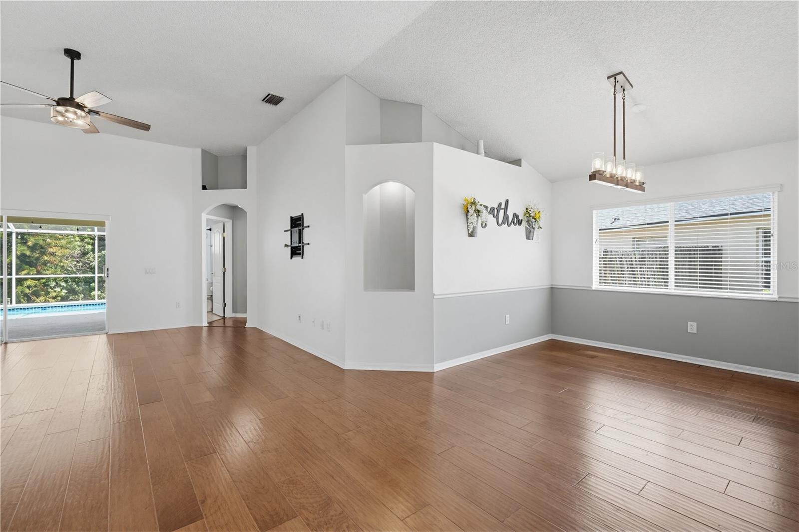 10236 CHARLESTON CORNER RD, TAMPA, FL, 33635