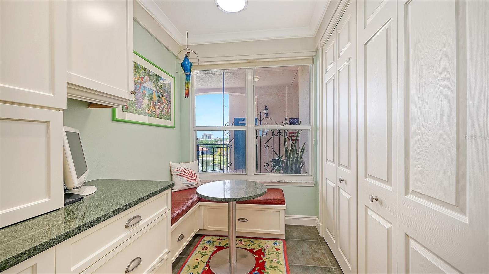 5420 EAGLES POINT CIR #402, SARASOTA, FL, 34231