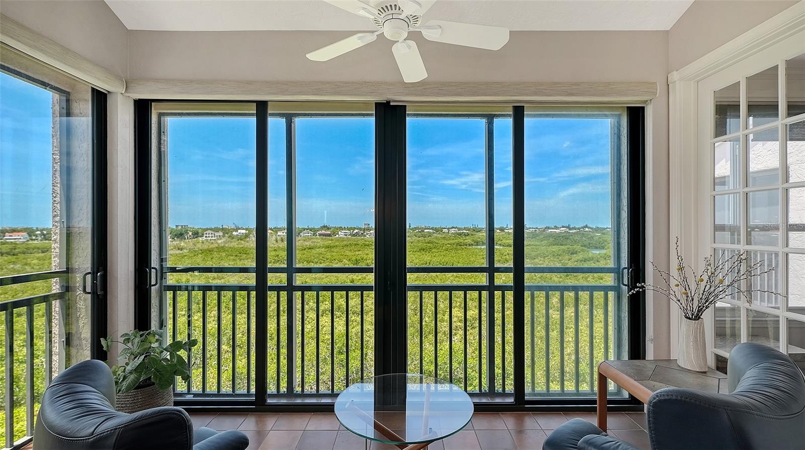 5420 EAGLES POINT CIR #402, SARASOTA, FL, 34231