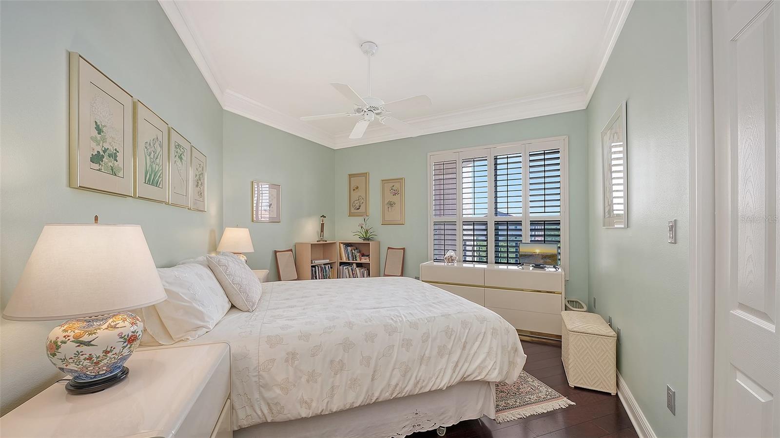5420 EAGLES POINT CIR #402, SARASOTA, FL, 34231