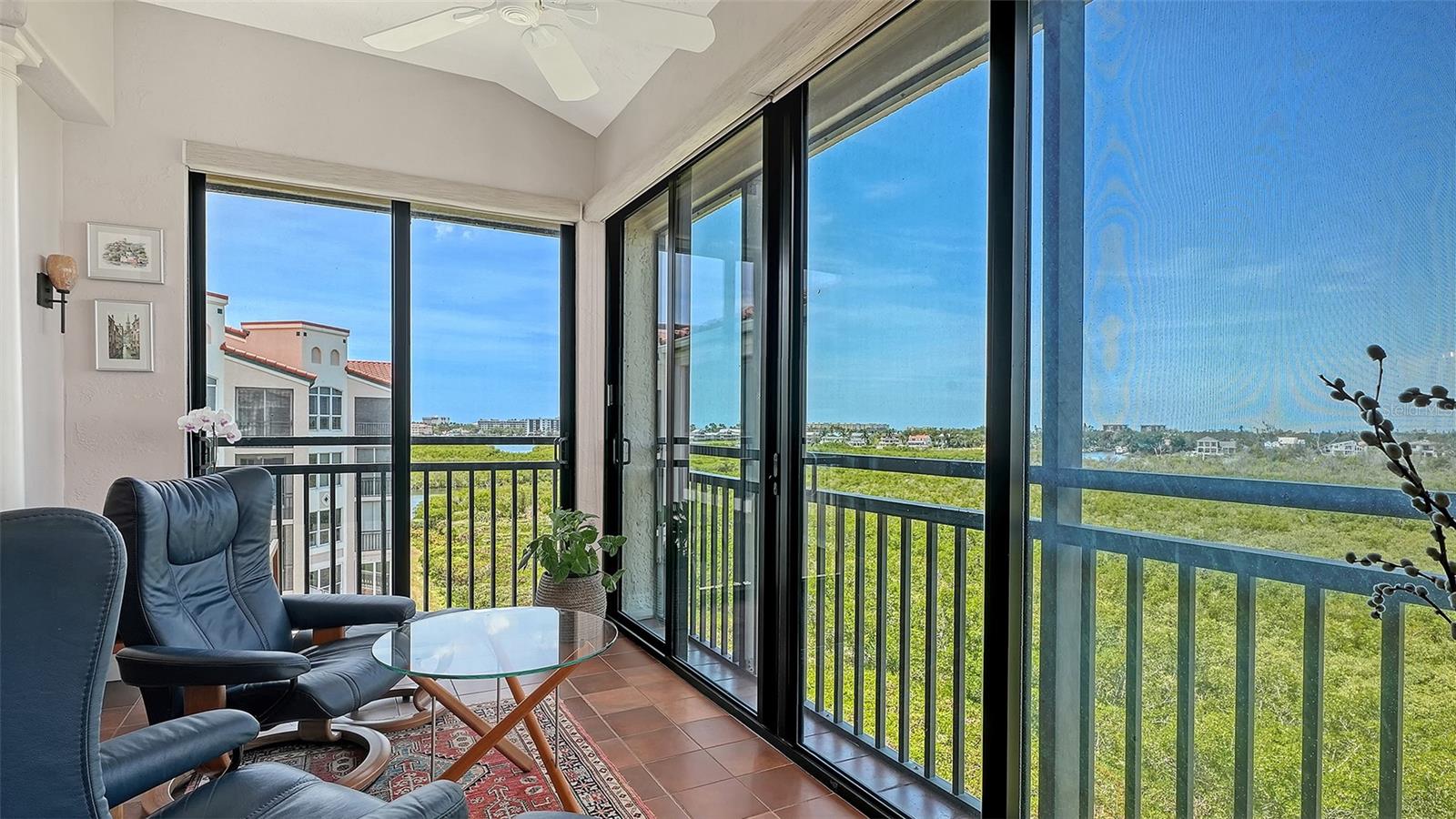 5420 EAGLES POINT CIR #402, SARASOTA, FL, 34231