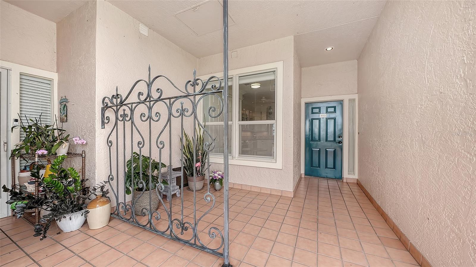 5420 EAGLES POINT CIR #402, SARASOTA, FL, 34231