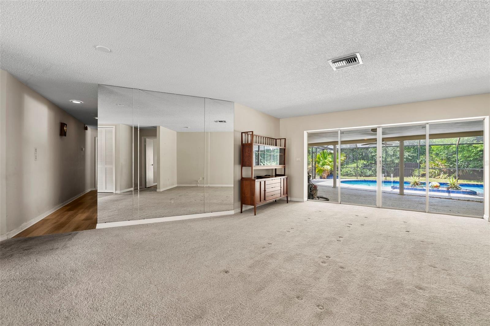 207 DUNBRIDGE DR, PALM HARBOR, FL, 34684