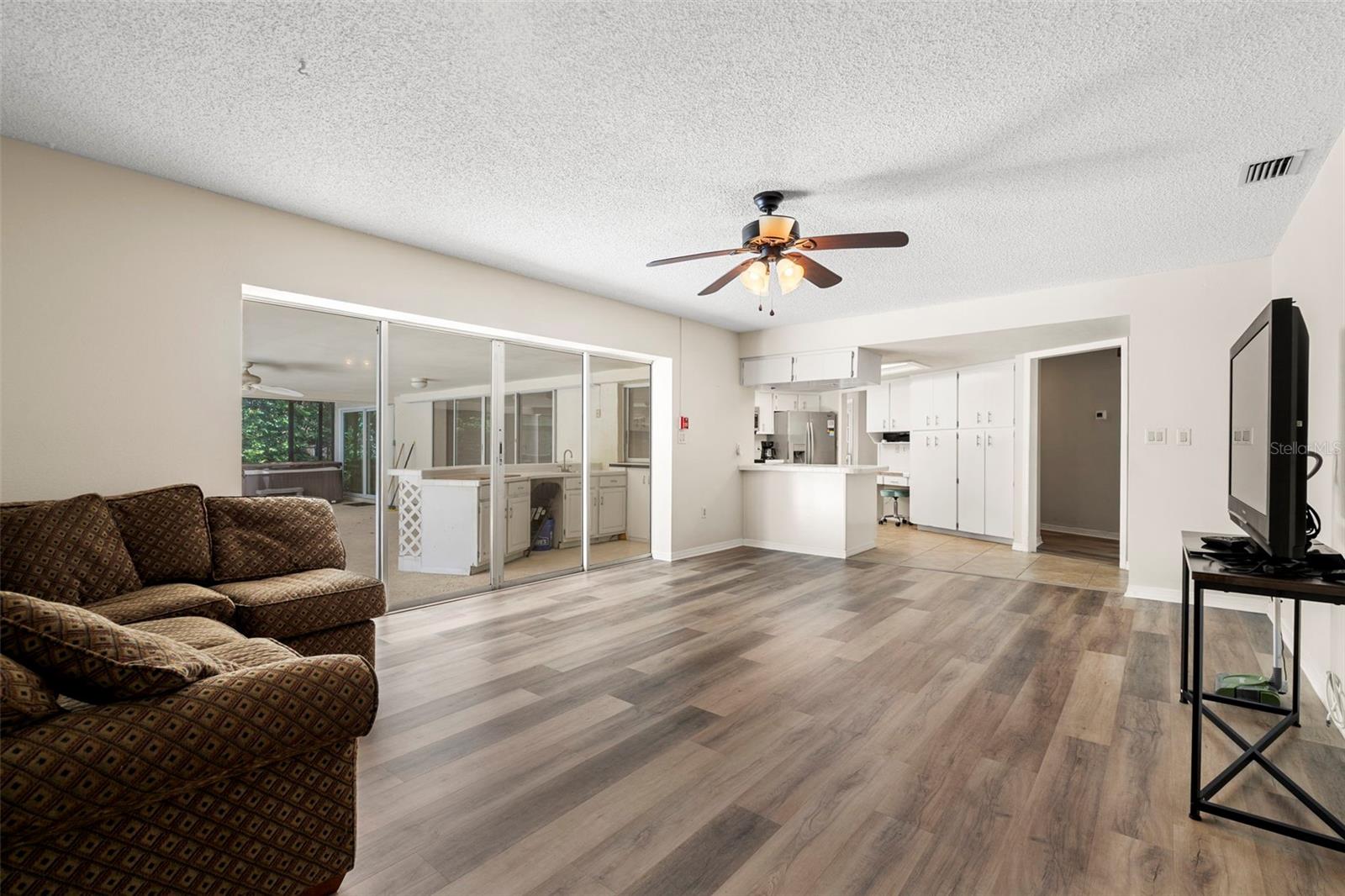 207 DUNBRIDGE DR, PALM HARBOR, FL, 34684