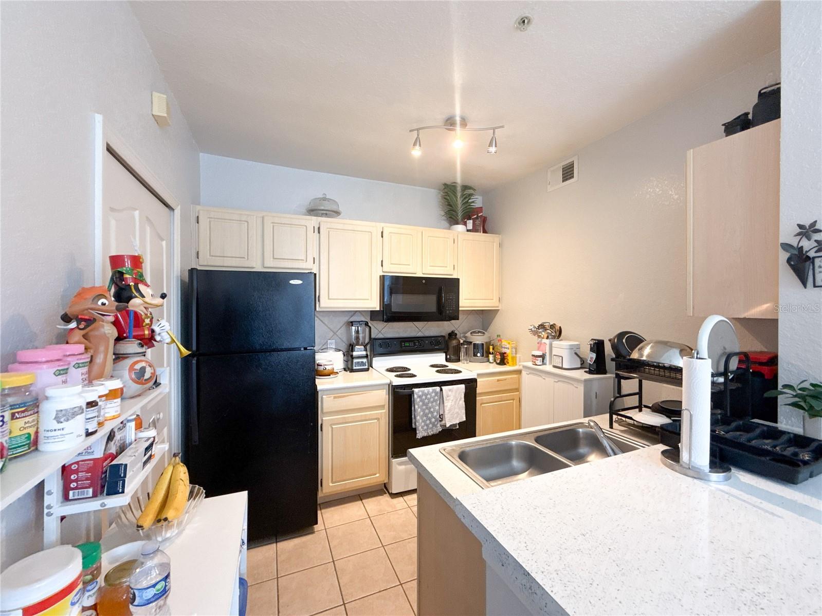 8927 LEGACY CT #302, KISSIMMEE, FL, 34747