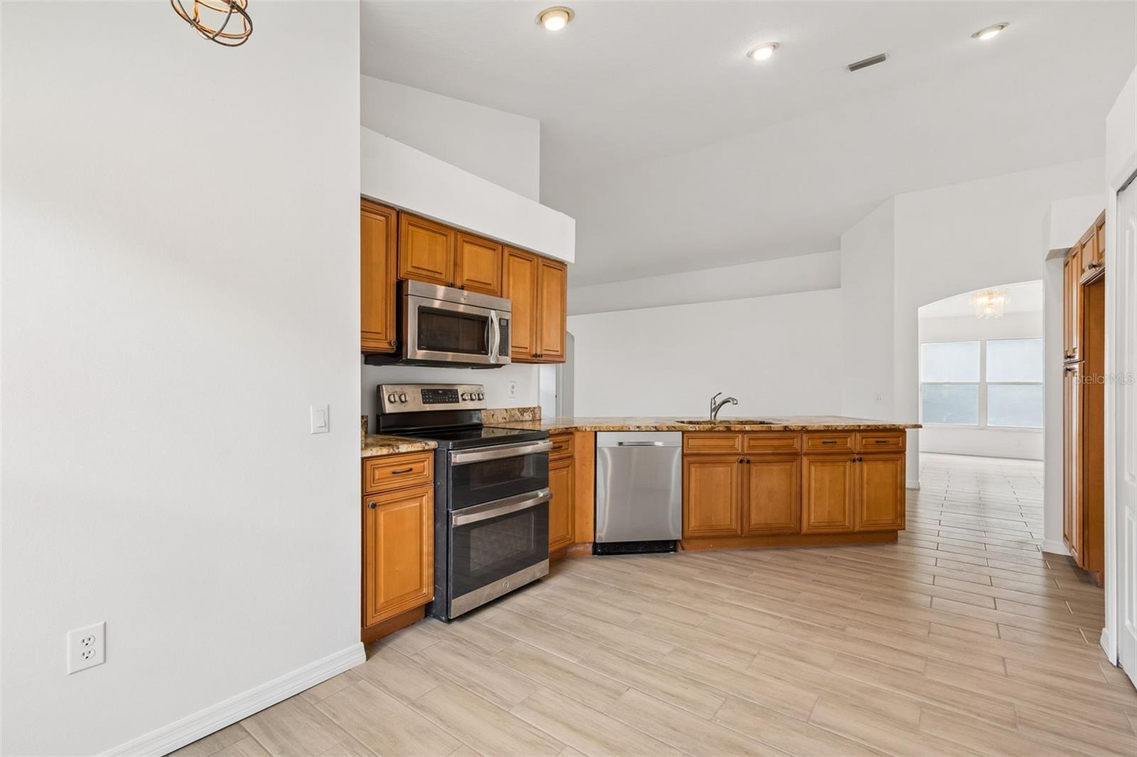 30449 TREMONT DR, WESLEY CHAPEL, FL, 33543