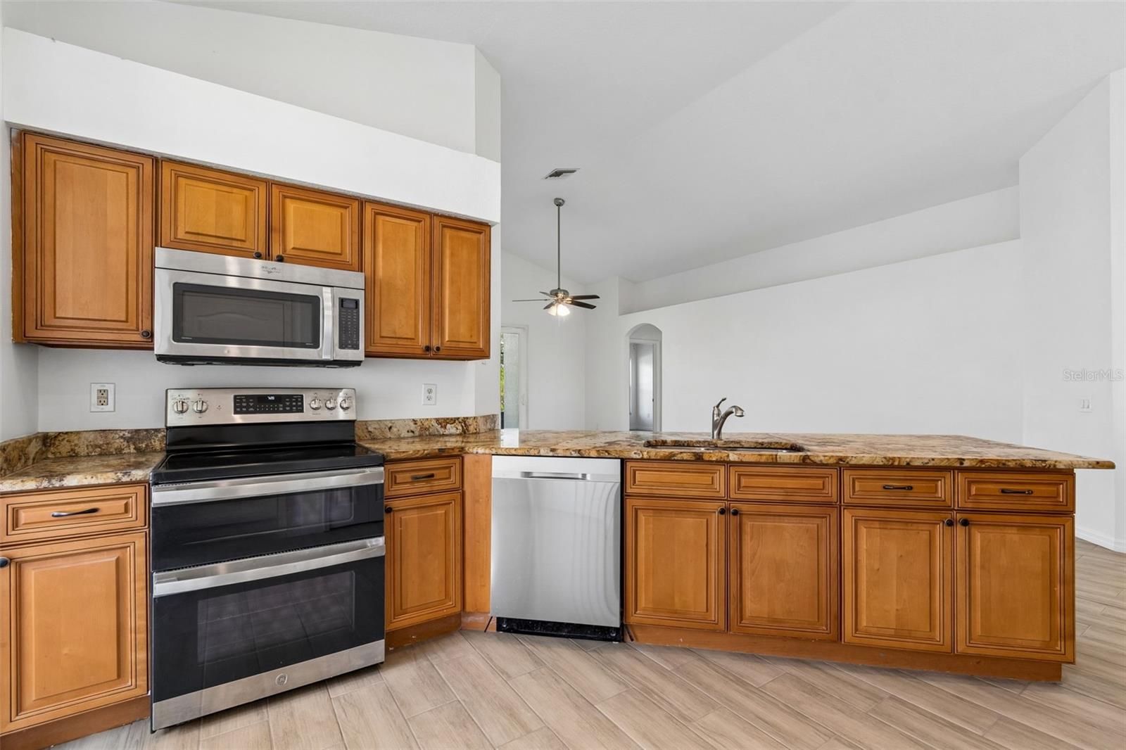 30449 TREMONT DR, WESLEY CHAPEL, FL, 33543