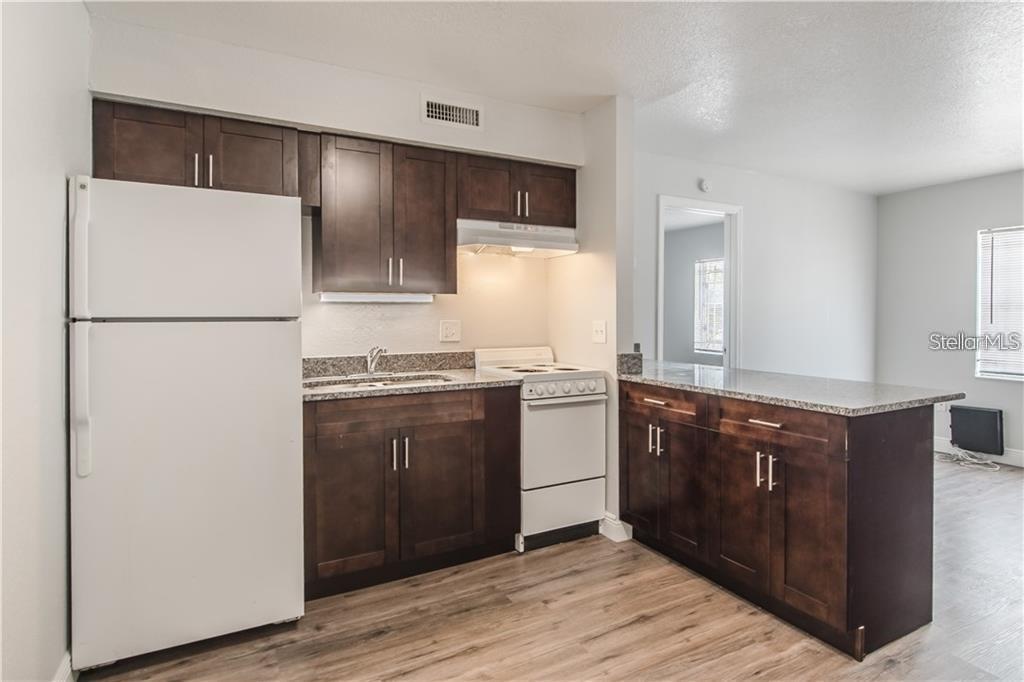 9013 WESTCHESTER CIR #29 APT E, TAMPA, FL, 33604