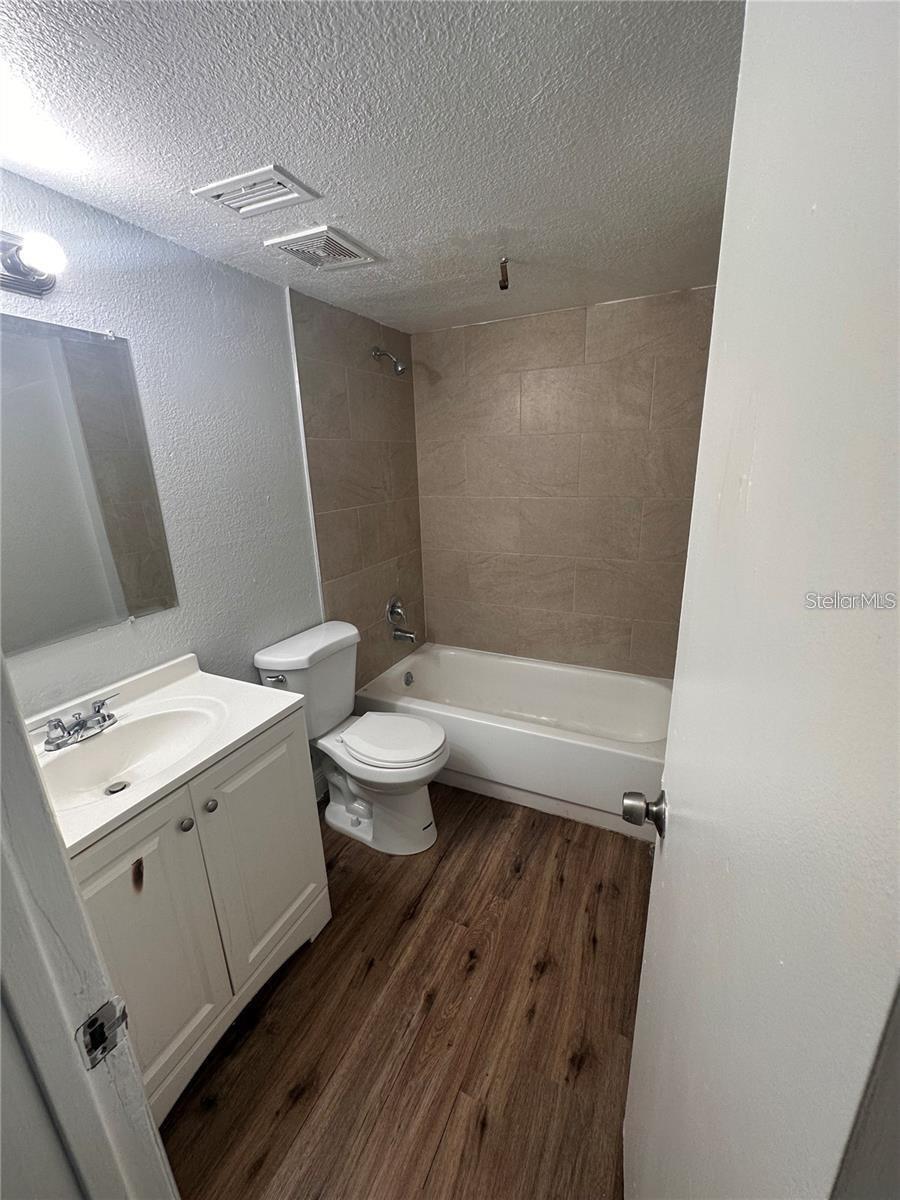 9013 WESTCHESTER CIR #29 APT E, TAMPA, FL, 33604