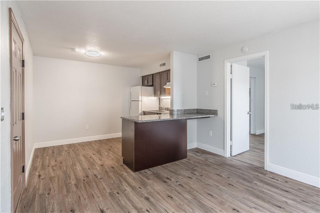 9013 WESTCHESTER CIR #29 APT E, TAMPA, FL, 33604