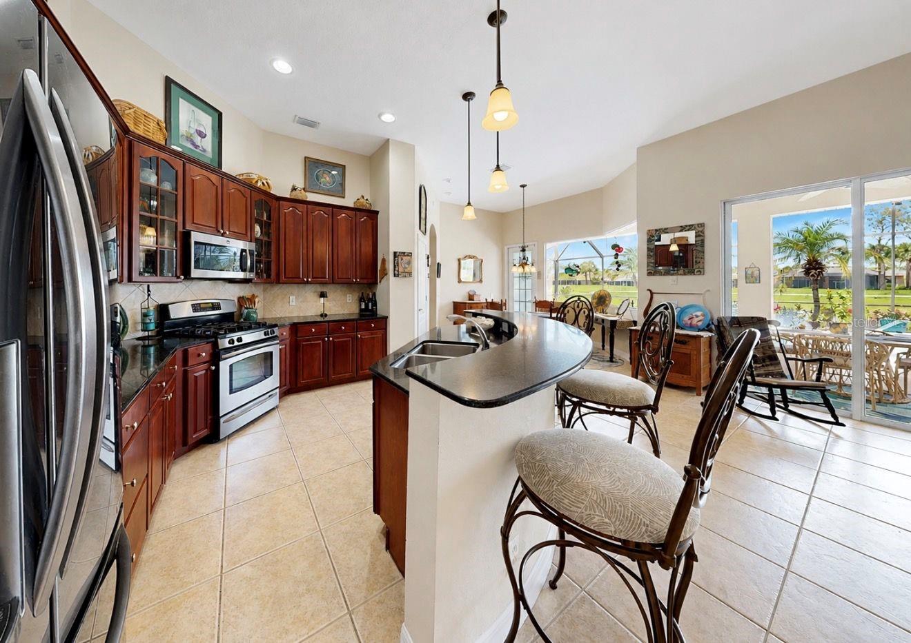 2208 MYRTLE VISTA CT, SUN CITY CENTER, FL, 33573