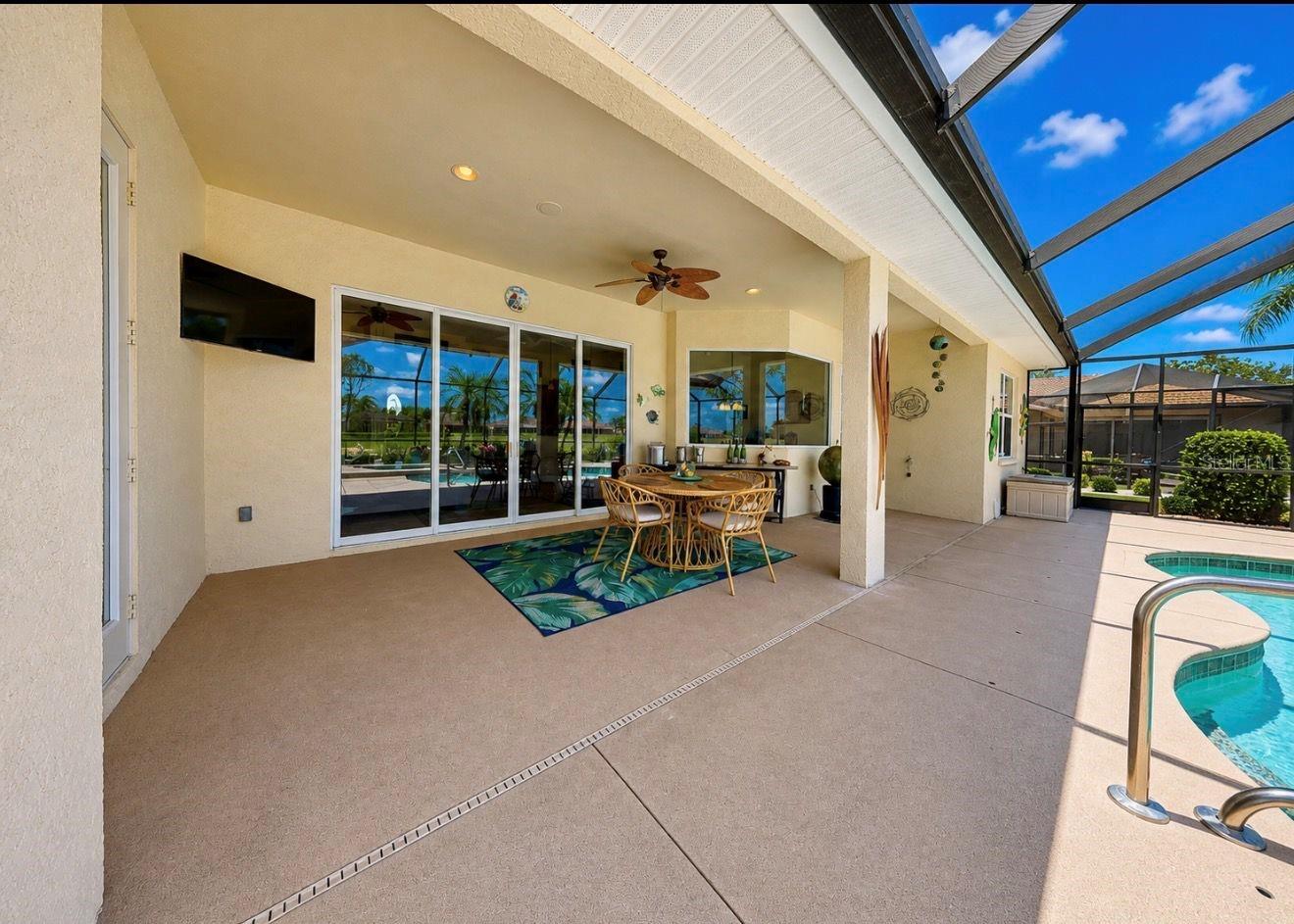 2208 MYRTLE VISTA CT, SUN CITY CENTER, FL, 33573