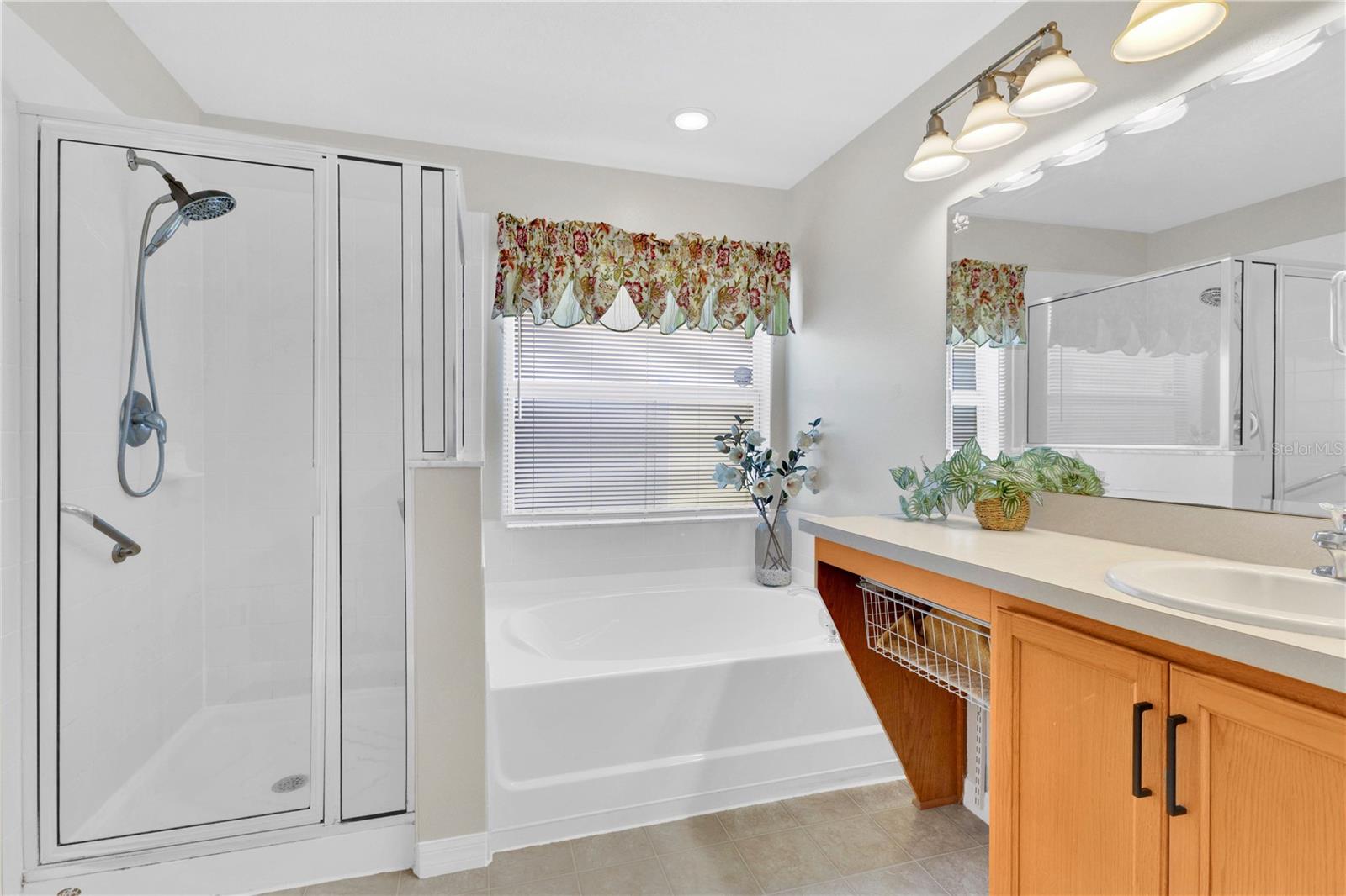 4629 CAVERNS DR, KISSIMMEE, FL, 34758