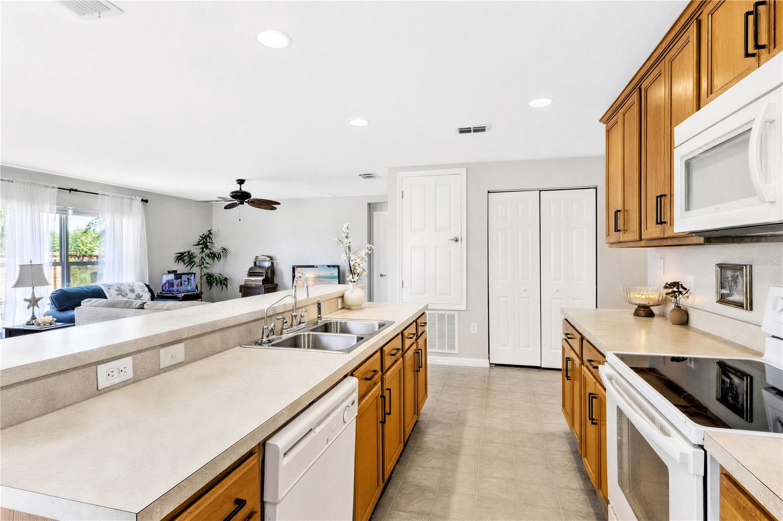 4629 CAVERNS DR, KISSIMMEE, FL, 34758