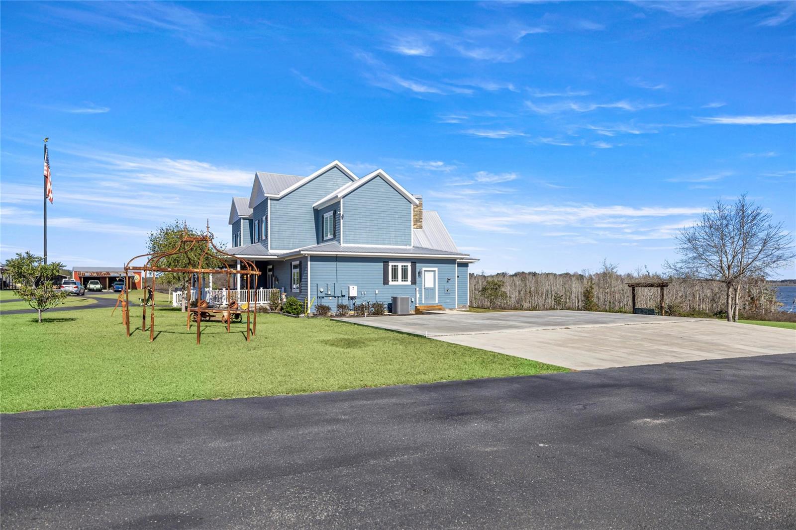 5251 SE 180TH AVENUE RD, OCKLAWAHA, FL, 32179