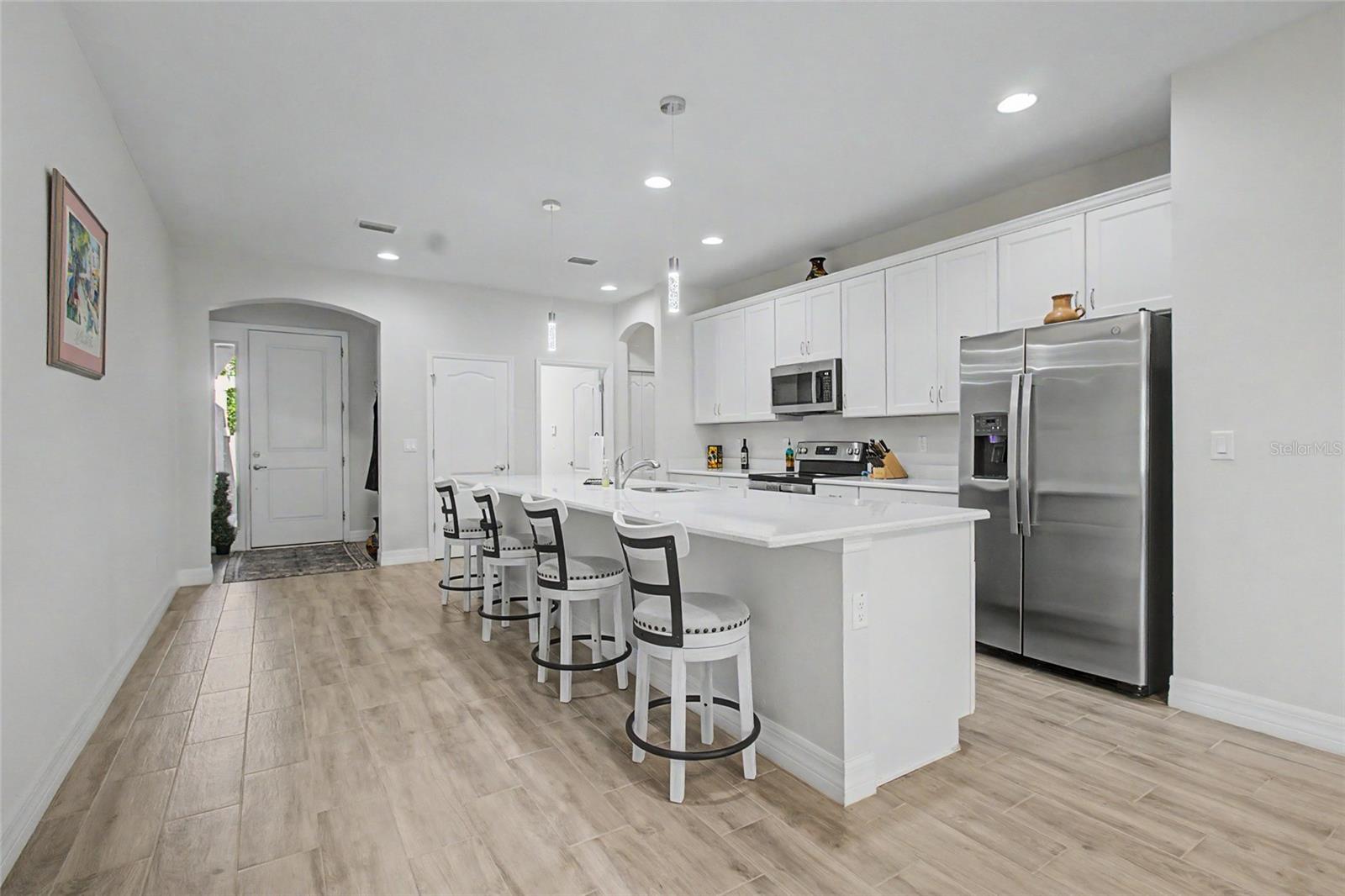 219 VILLA LUNA LN, LUTZ, FL, 33549
