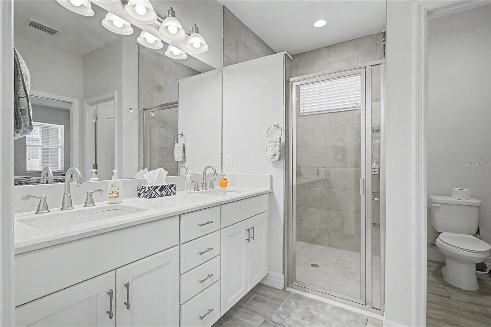 219 VILLA LUNA LN, LUTZ, FL, 33549