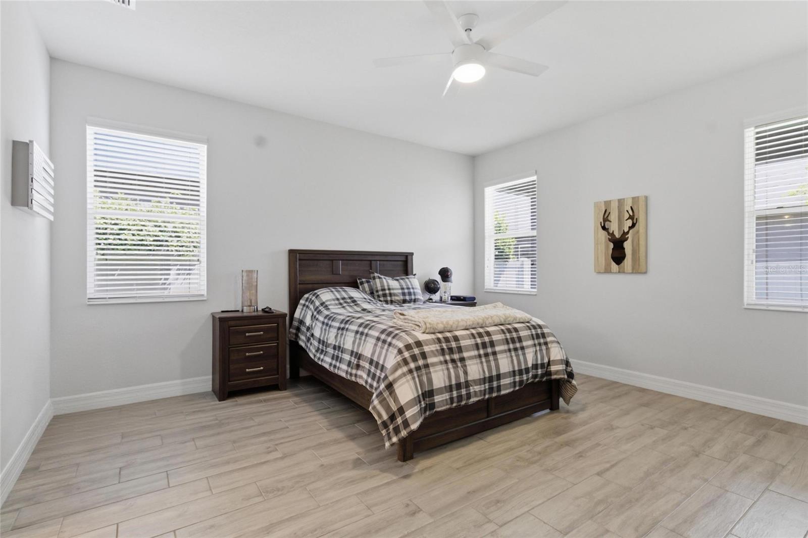 219 VILLA LUNA LN, LUTZ, FL, 33549