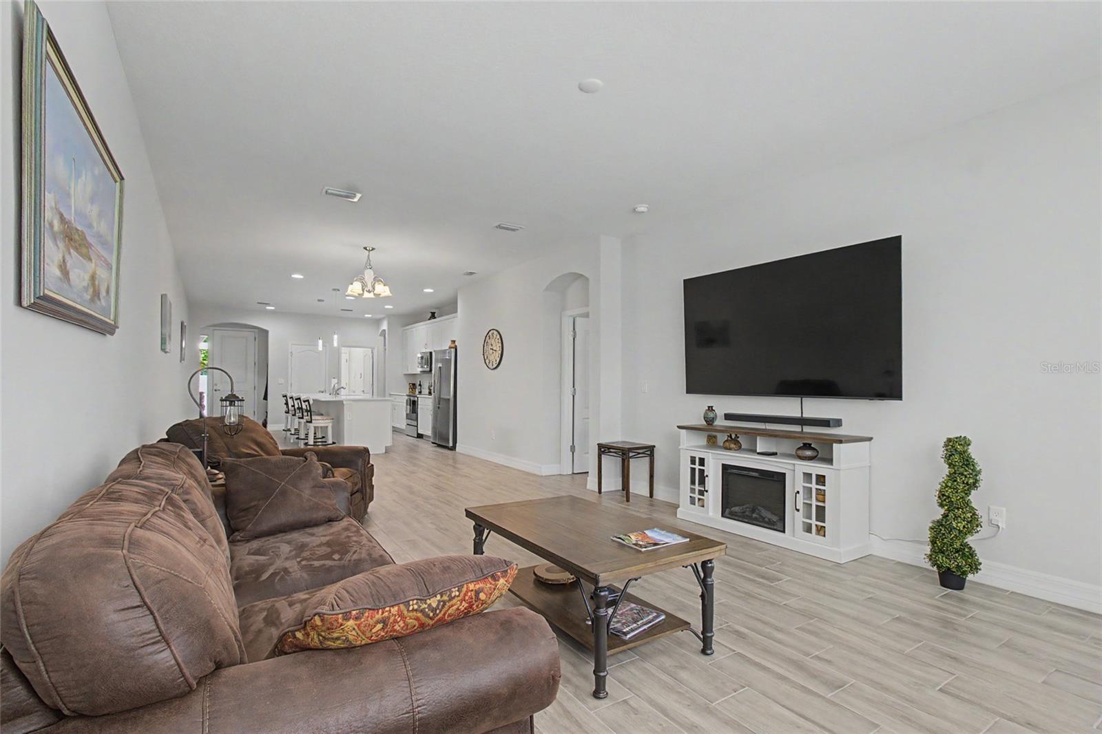 219 VILLA LUNA LN, LUTZ, FL, 33549