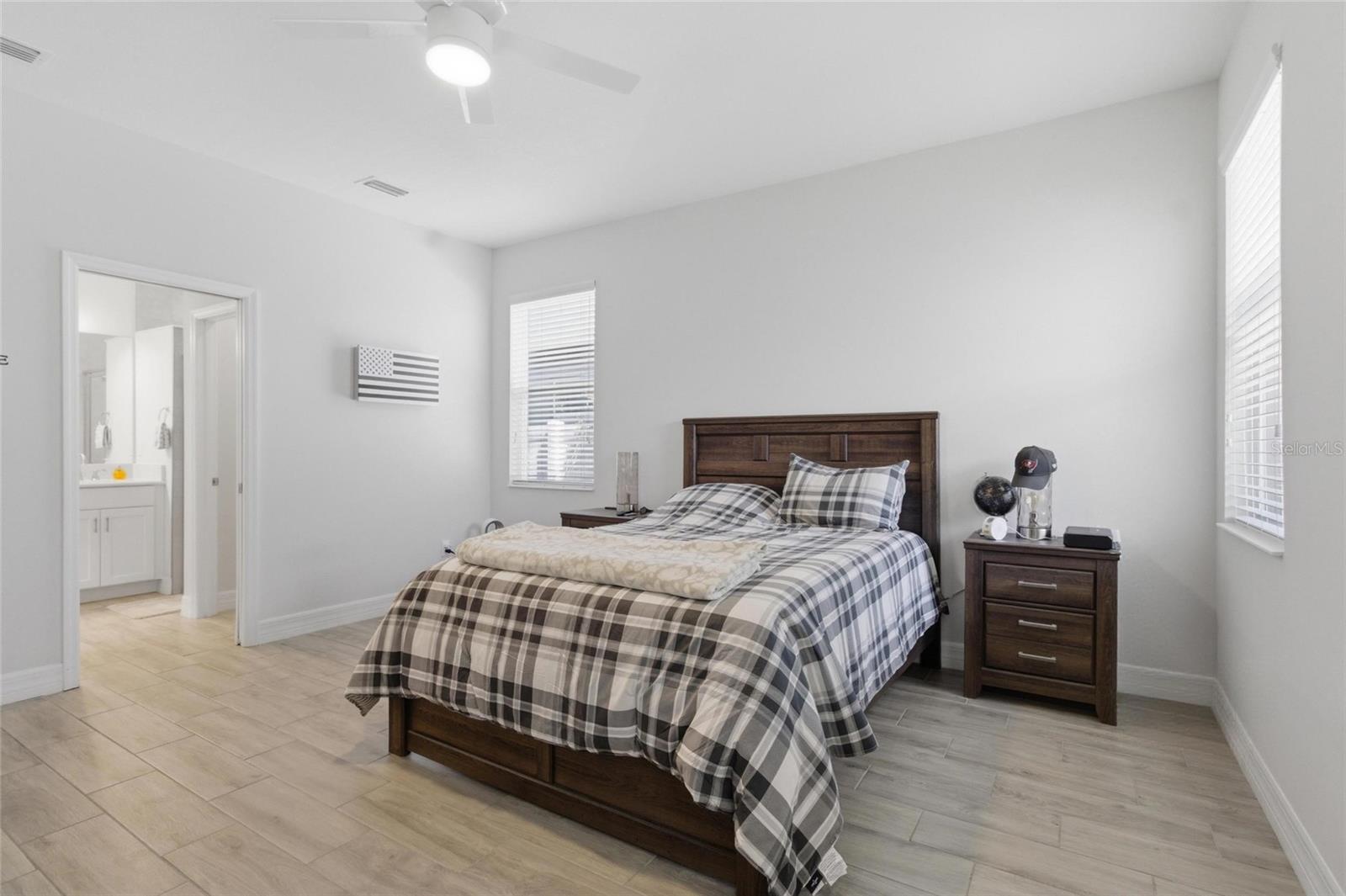 219 VILLA LUNA LN, LUTZ, FL, 33549