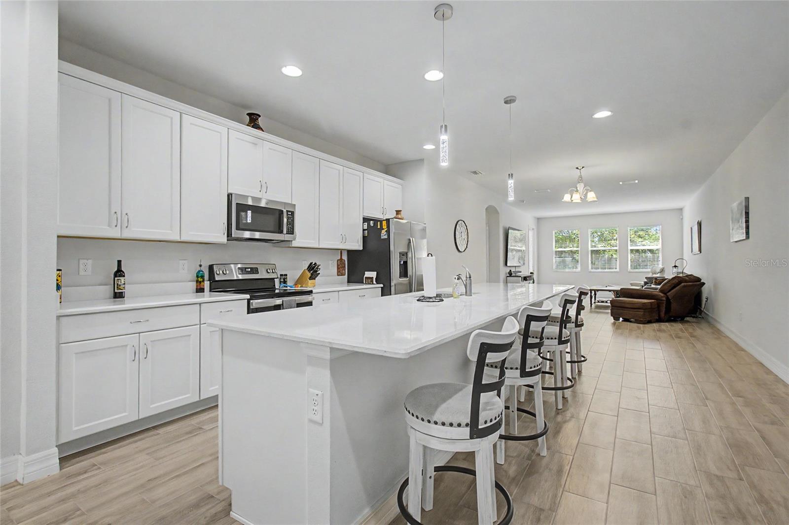 219 VILLA LUNA LN, LUTZ, FL, 33549