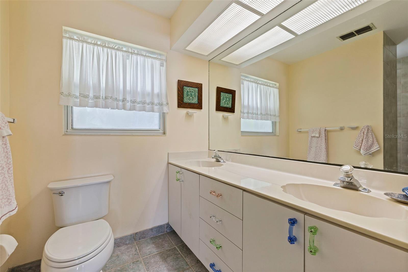 120 59TH AVE S, ST PETERSBURG, FL, 33705