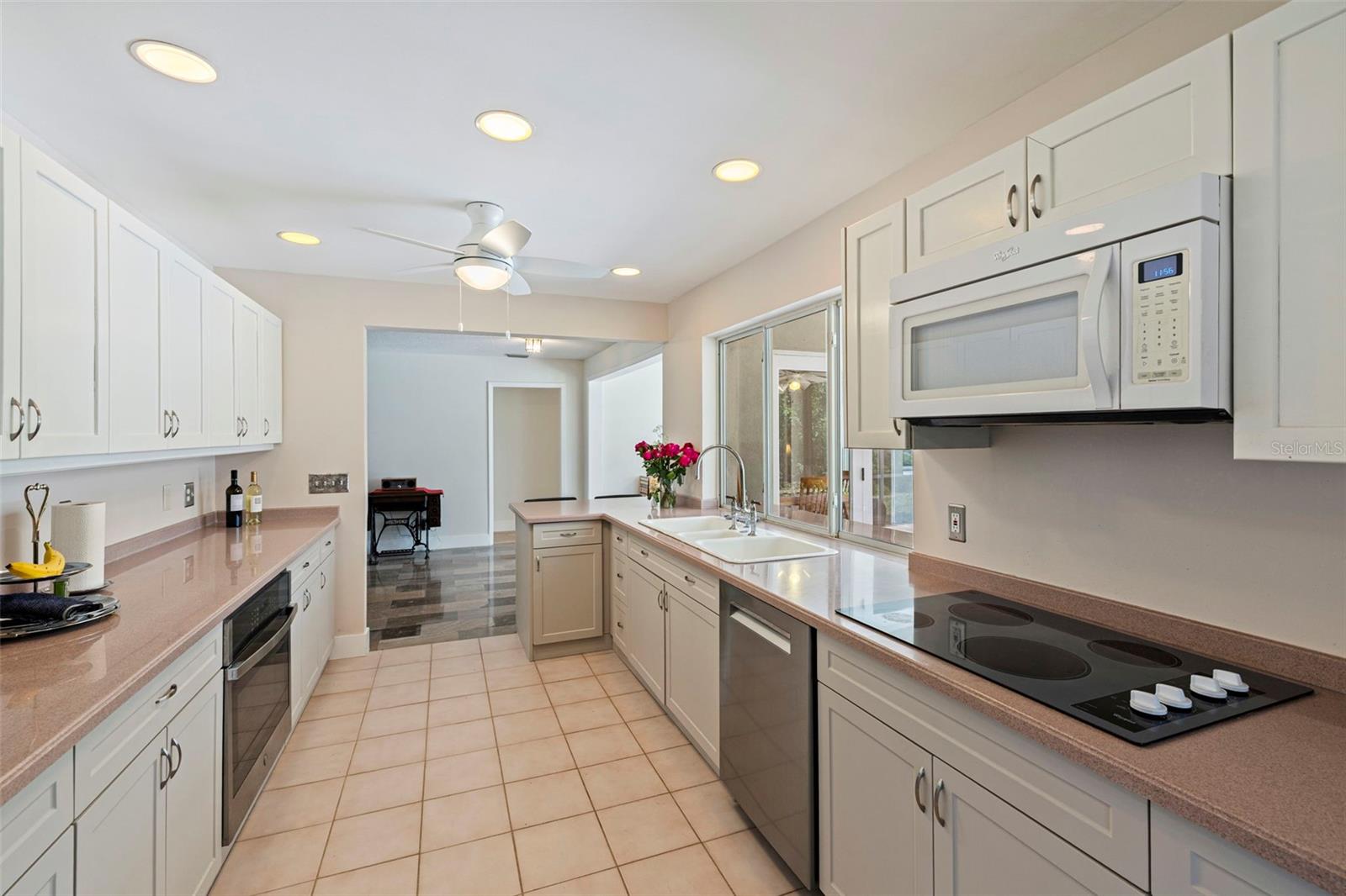 120 59TH AVE S, ST PETERSBURG, FL, 33705