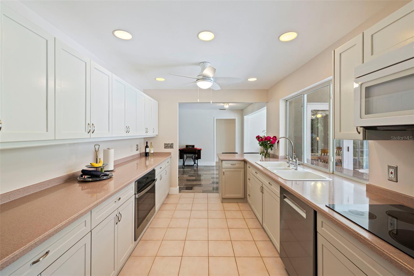 120 59TH AVE S, ST PETERSBURG, FL, 33705