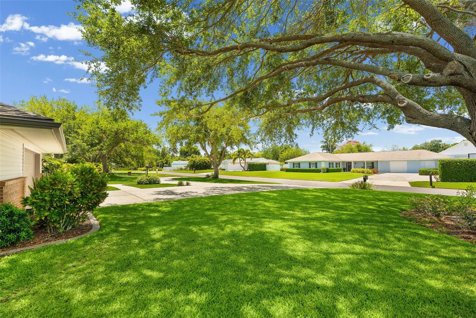 2211 50TH ST W, BRADENTON, FL, 34209