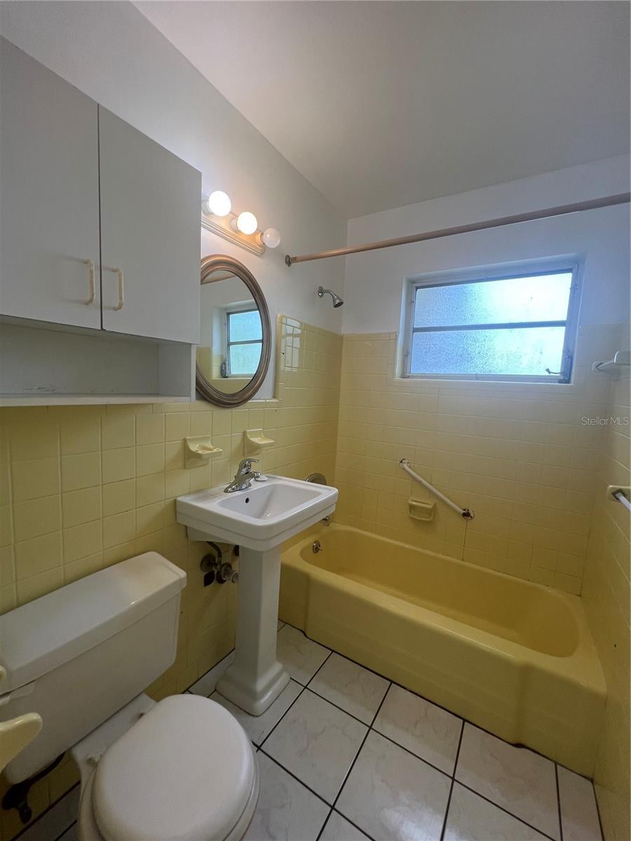 22070 GATEWOOD AVE, PORT CHARLOTTE, FL, 33952