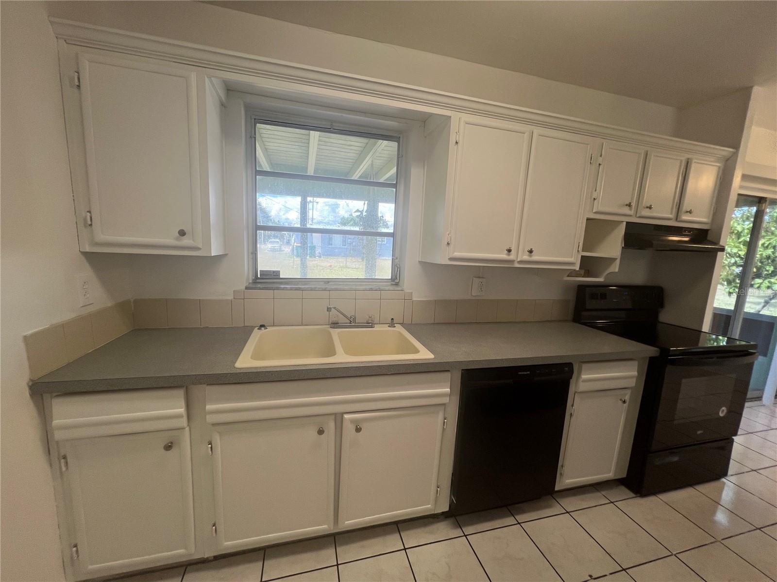 22070 GATEWOOD AVE, PORT CHARLOTTE, FL, 33952