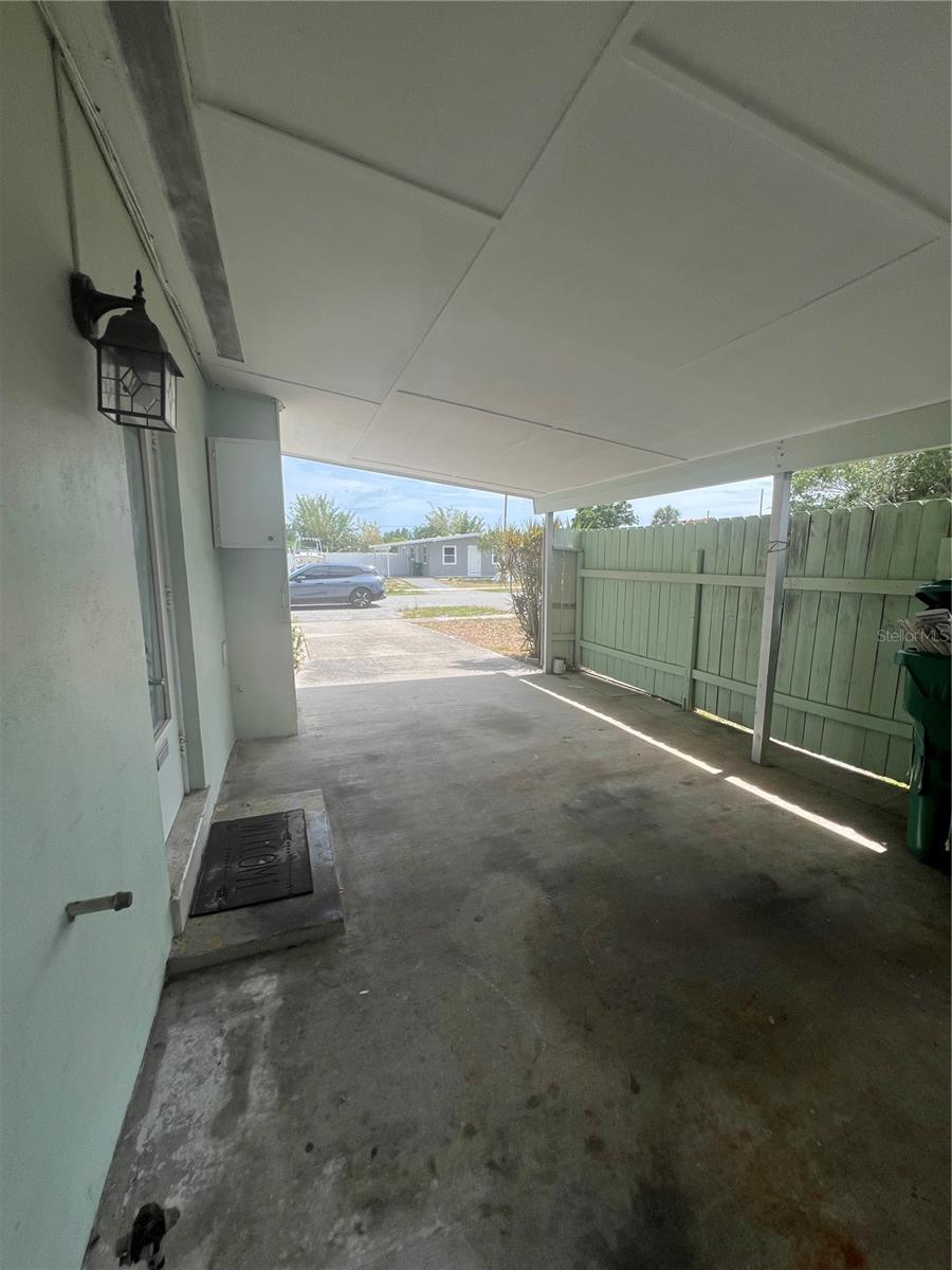 22070 GATEWOOD AVE, PORT CHARLOTTE, FL, 33952