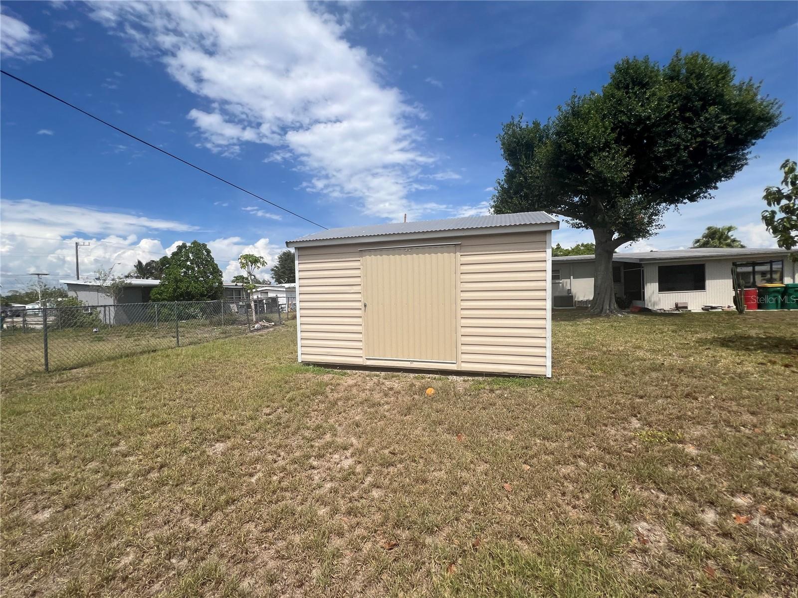 22070 GATEWOOD AVE, PORT CHARLOTTE, FL, 33952