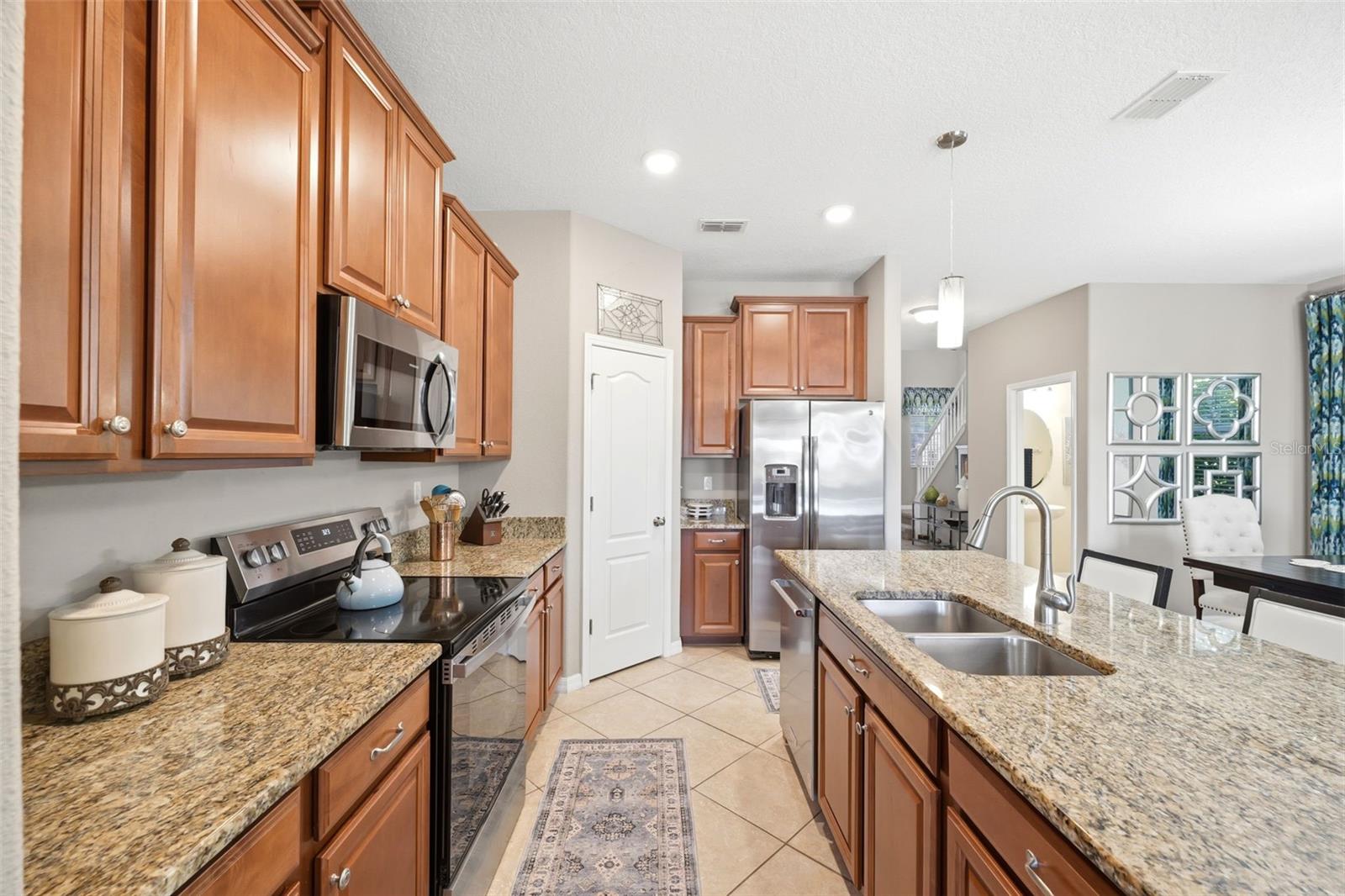 12010 LAKE BLVD, NEW PORT RICHEY, FL, 34655