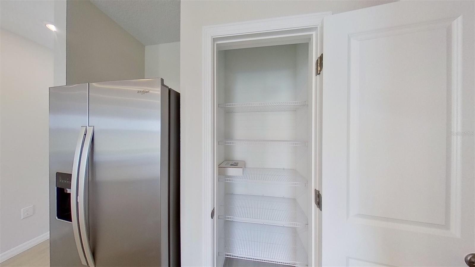 140 HOLLY BANK AVE, NOKOMIS, FL, 34275