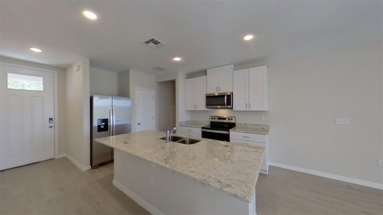 140 HOLLY BANK AVE, NOKOMIS, FL, 34275