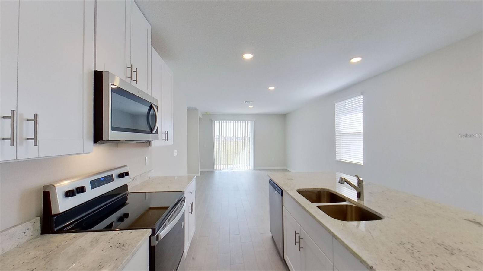 140 HOLLY BANK AVE, NOKOMIS, FL, 34275