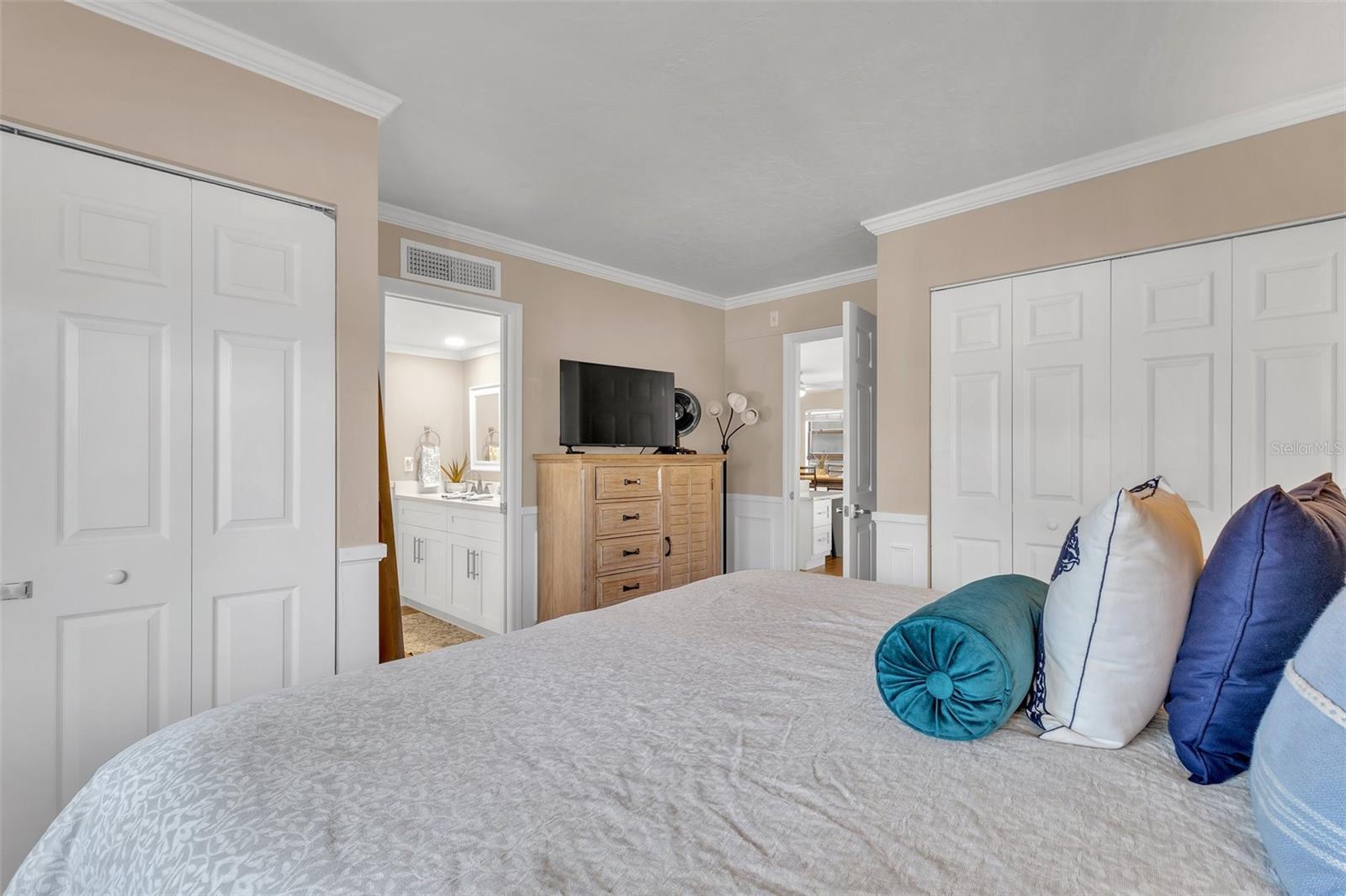 1085 BALD EAGLE DR #E210, MARCO ISLAND, FL, 34145