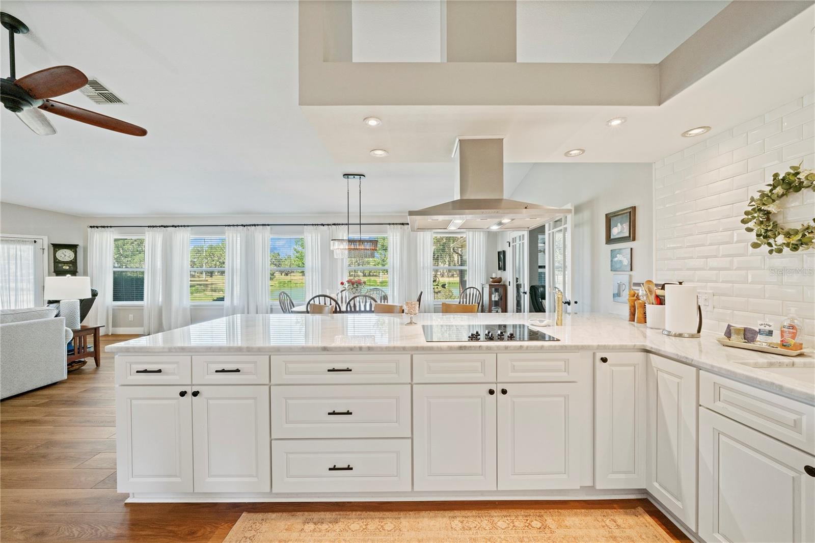6219 HUNTINGTON DR, ZEPHYRHILLS, FL, 33542