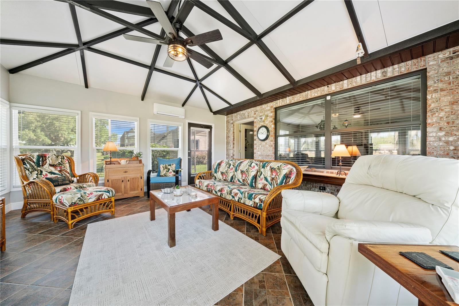 6219 HUNTINGTON DR, ZEPHYRHILLS, FL, 33542