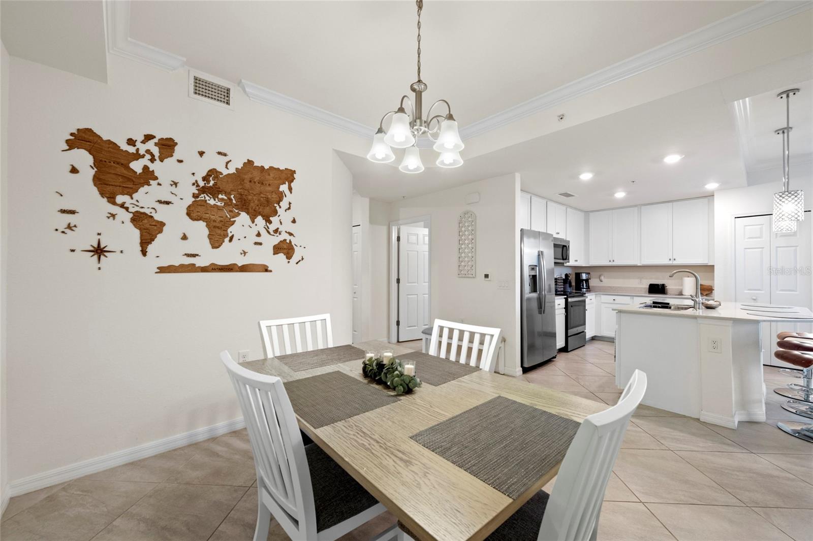 17704 GAWTHROP DR #201, BRADENTON, FL, 34211