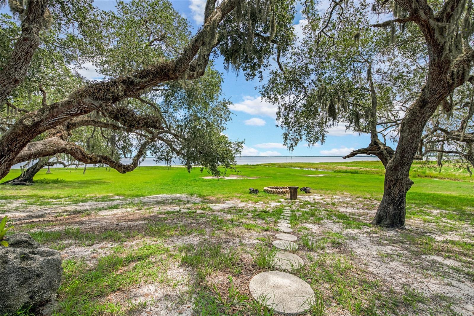 2600 FORT LANE RD, GENEVA, FL, 32732