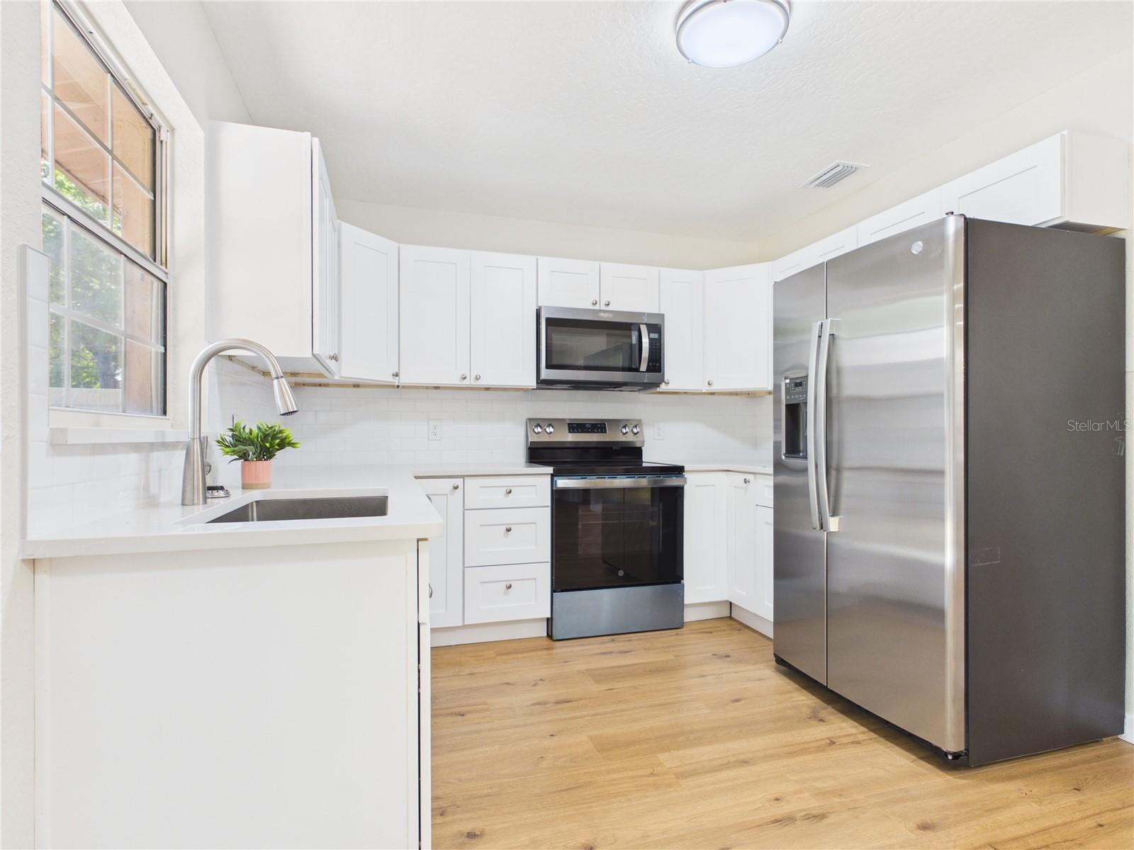 14717 SUNSET ST, CLEARWATER, FL, 33760