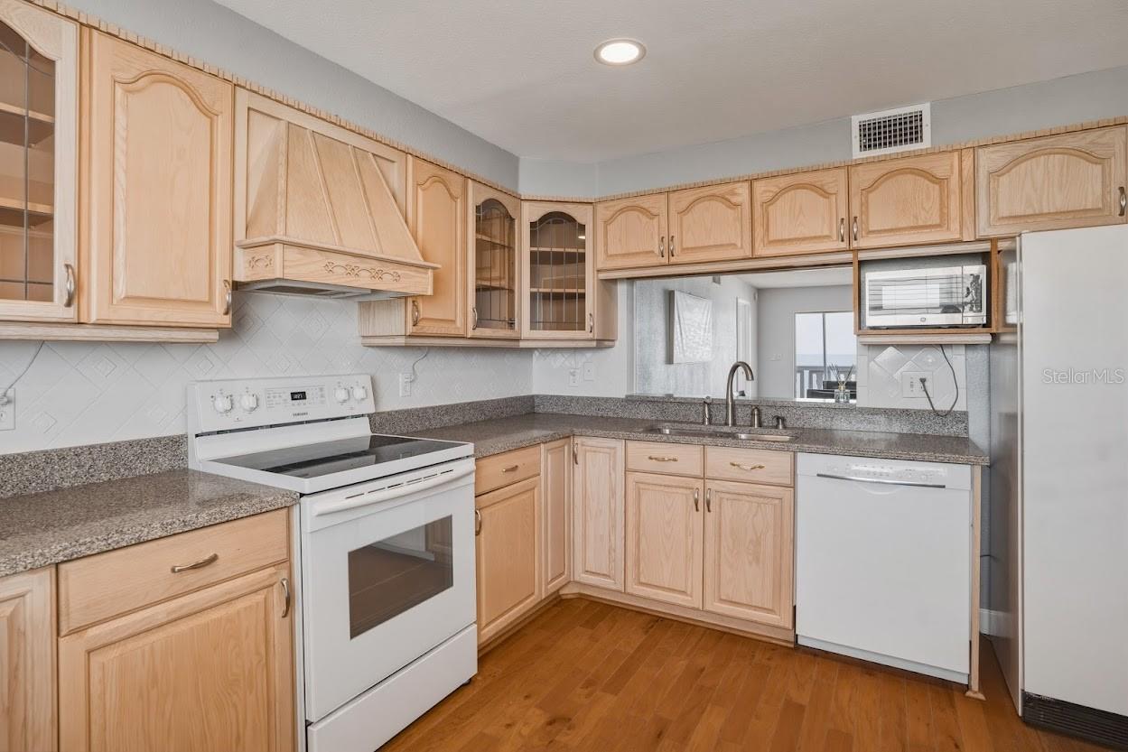 403 GULF WAY #601, ST PETE BEACH, FL, 33706