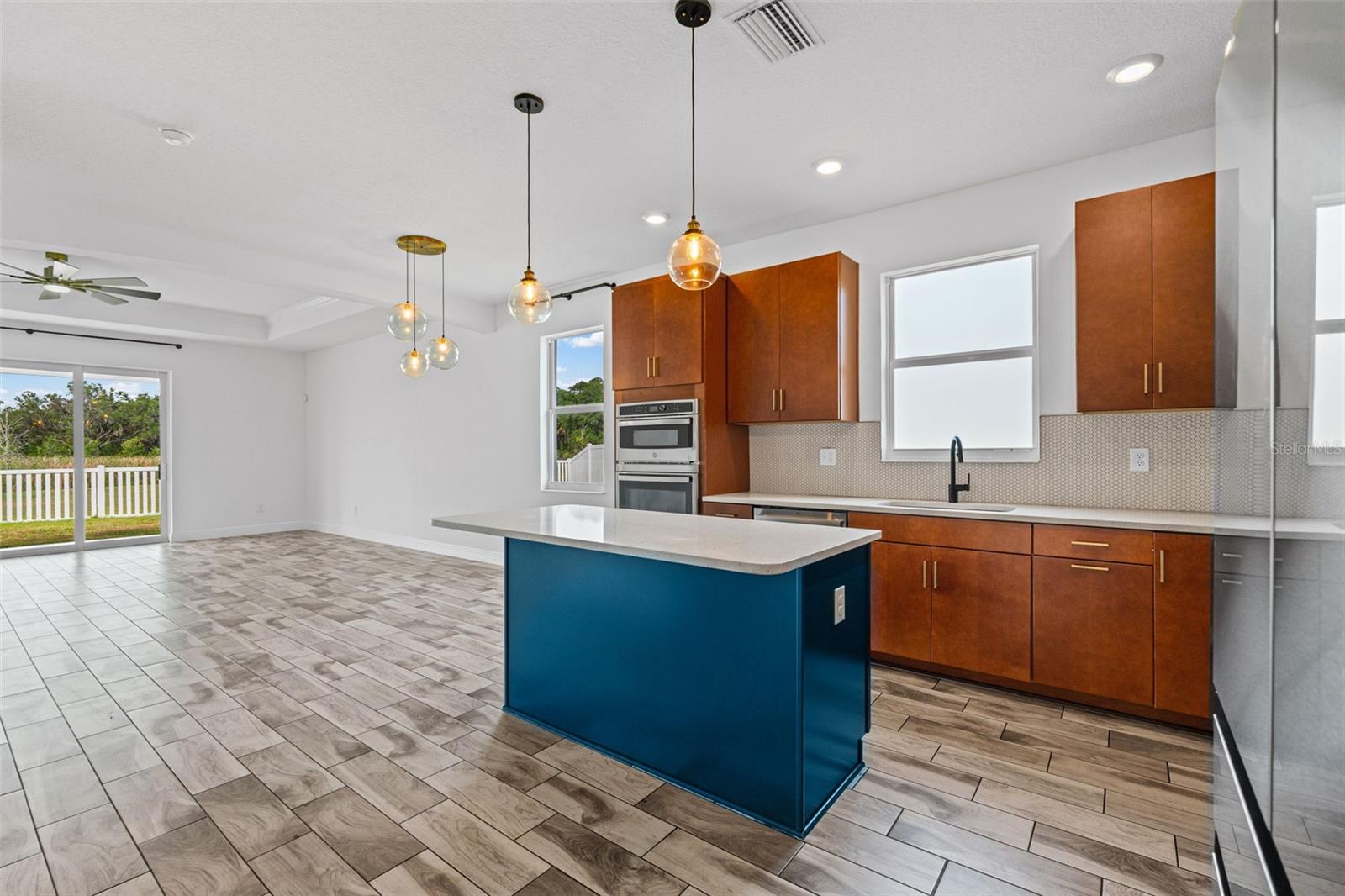 8093 TEA OLIVE TER, PALMETTO, FL, 34221